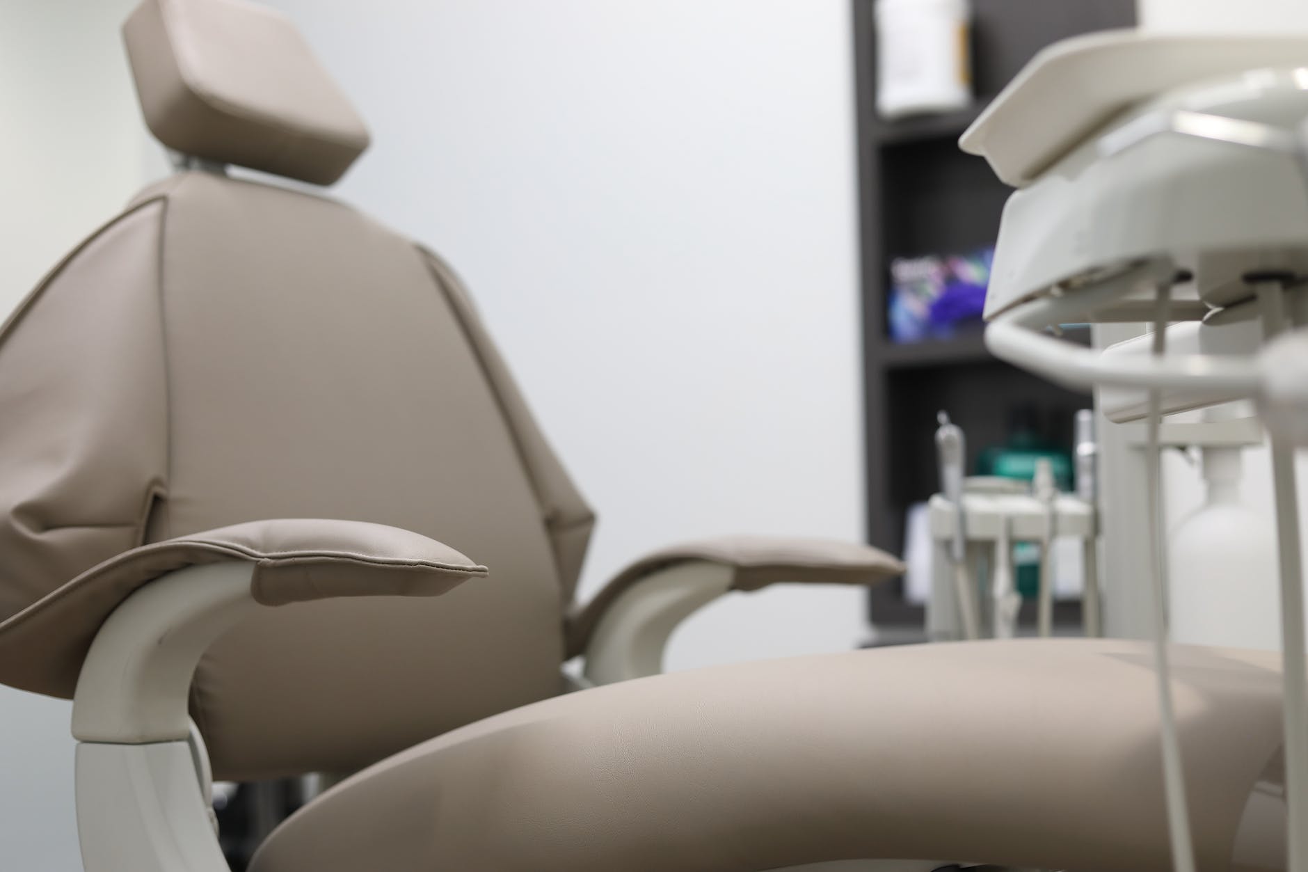 What does it take to become a top dental assistant?